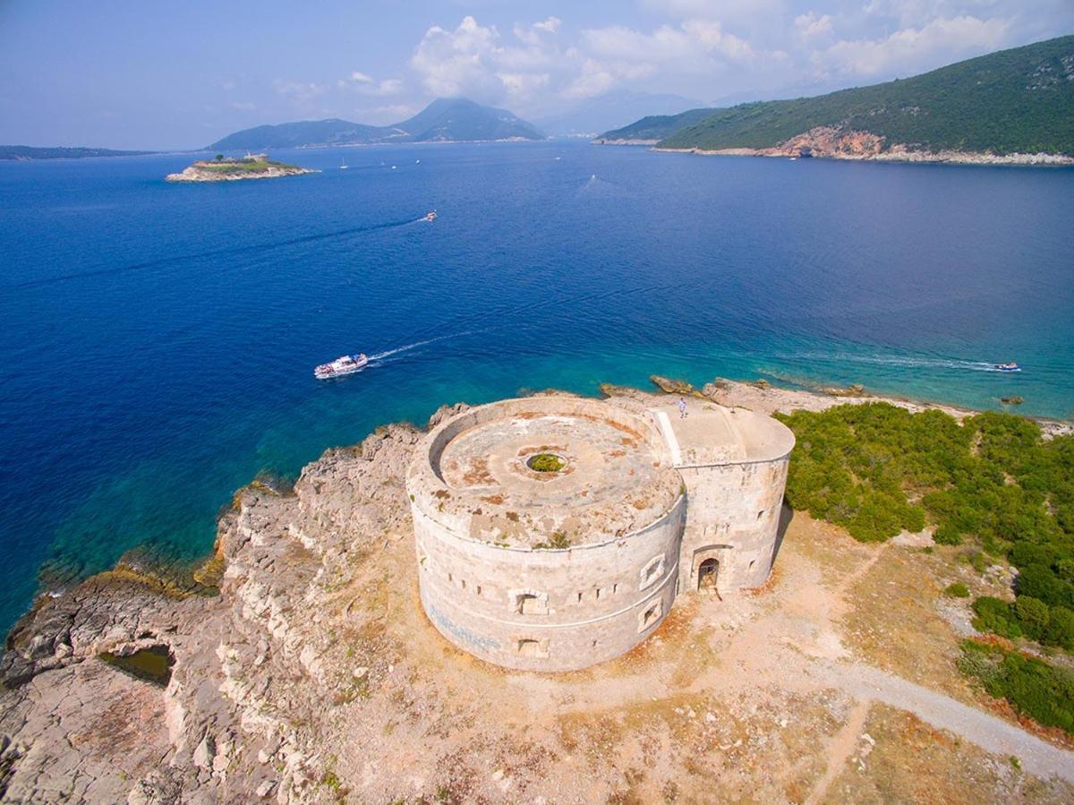 Glamping Peninsula Lustica Rose Villa Tivat Luaran gambar