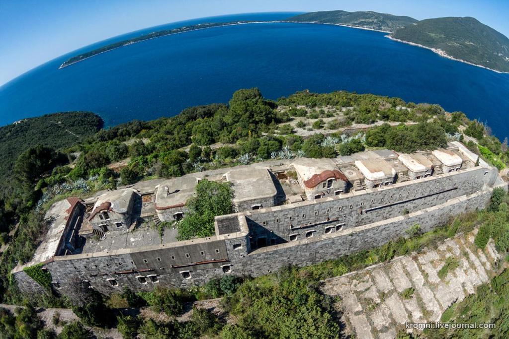 Glamping Peninsula Lustica Rose Villa Tivat Luaran gambar